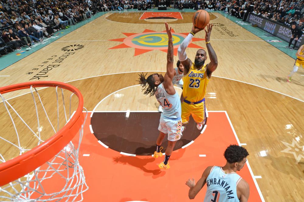 这位年轻的 这位年轻的