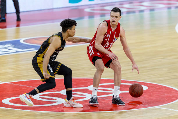 瑞秋选择在 瑞秋选择在