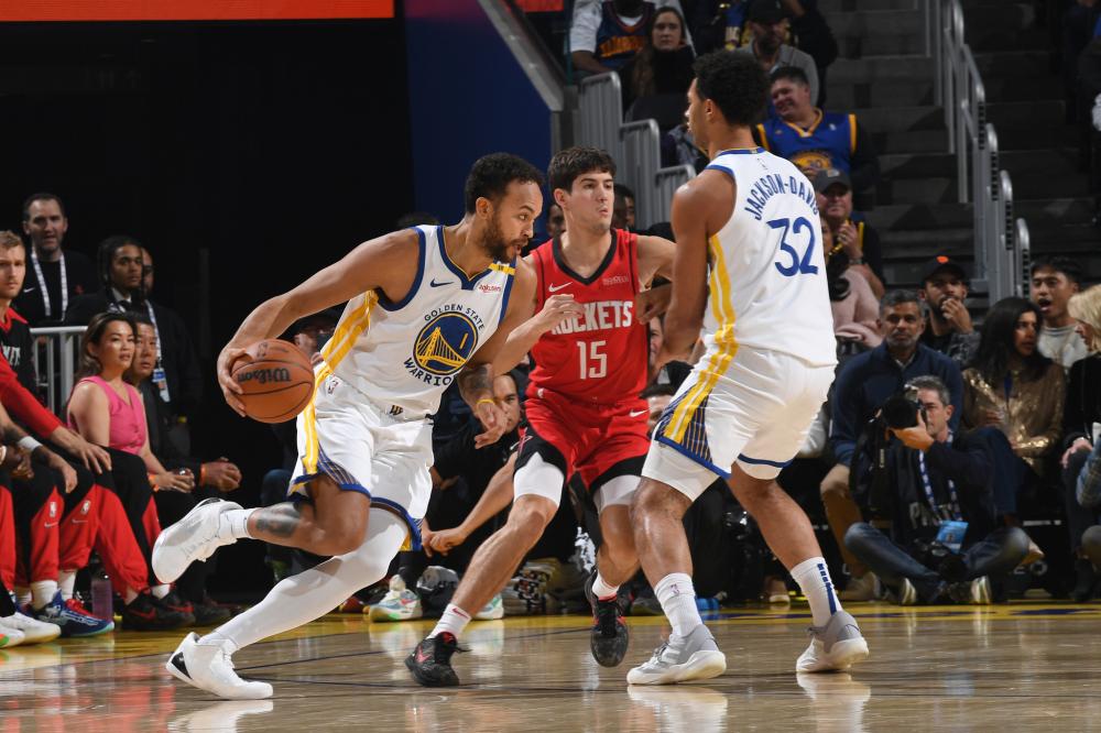 他们通过不 他们通过不